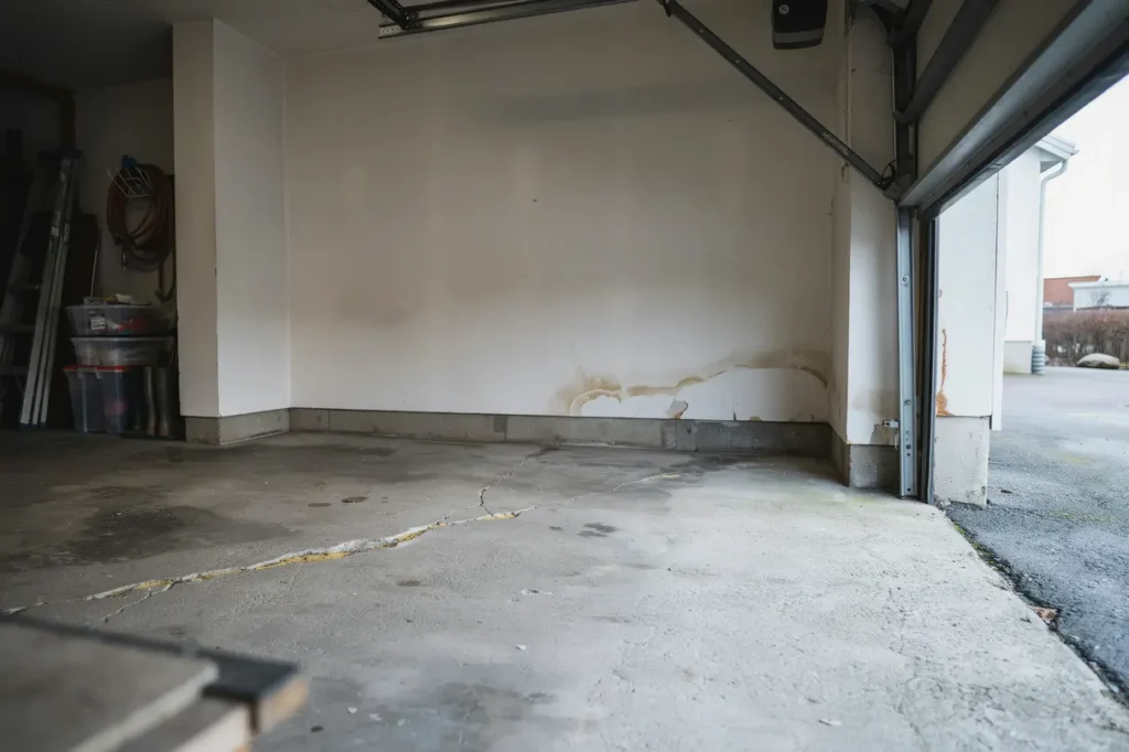 s uppt cker du ot ta fogar i garaget innan fukt och kyla orsakar skador